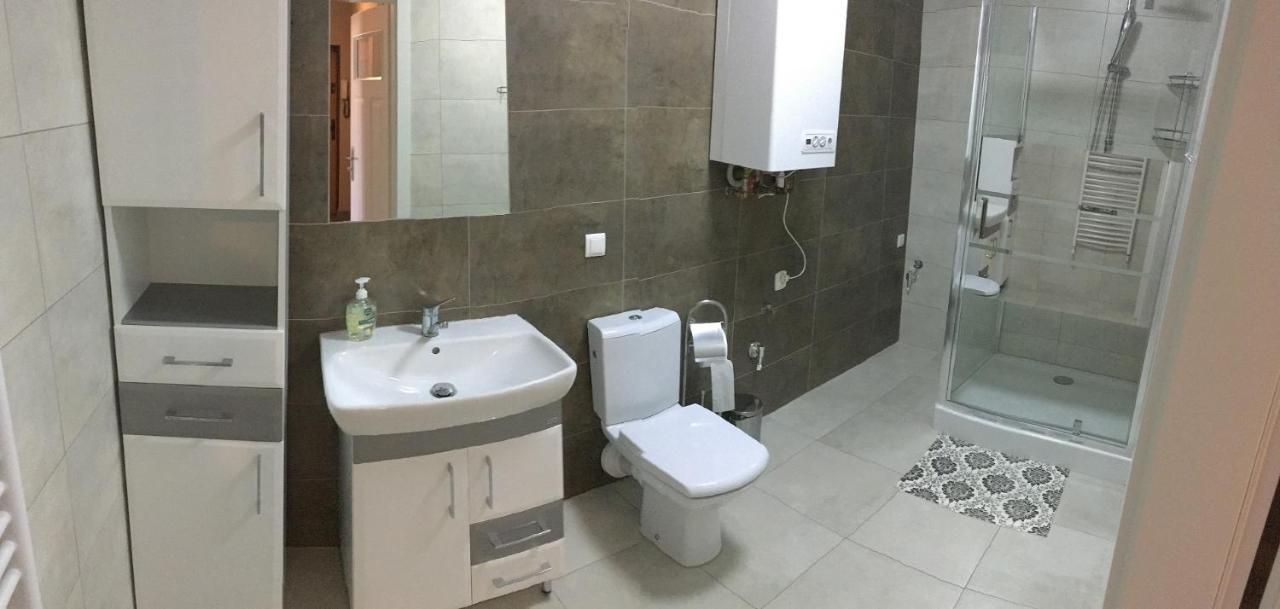 Apartament Kleopatra Gniezno Exterior photo