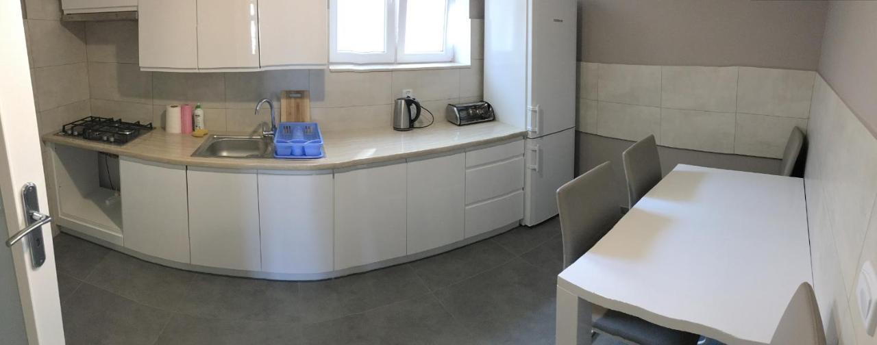 Apartament Kleopatra Gniezno Exterior photo